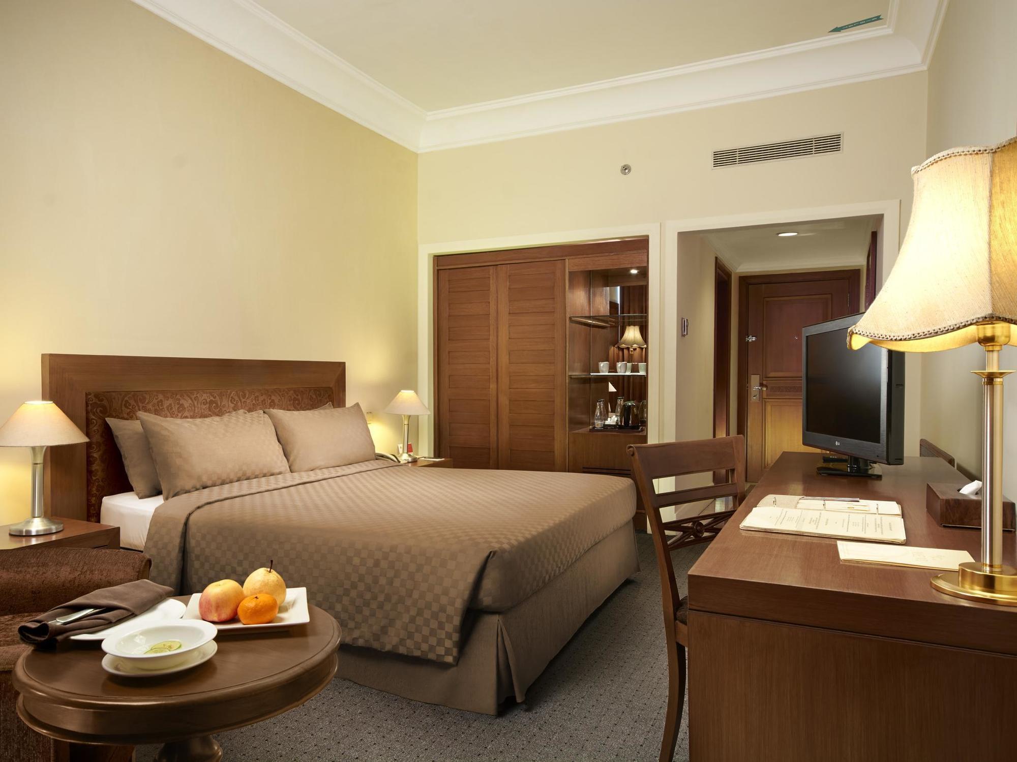 Singgasana Hotel Makassar Ngoại thất bức ảnh