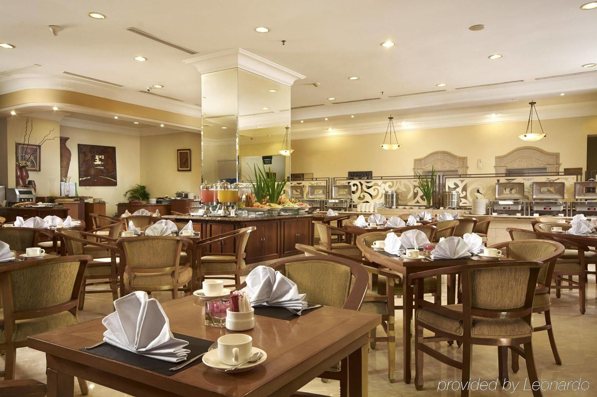 Singgasana Hotel Makassar Ngoại thất bức ảnh