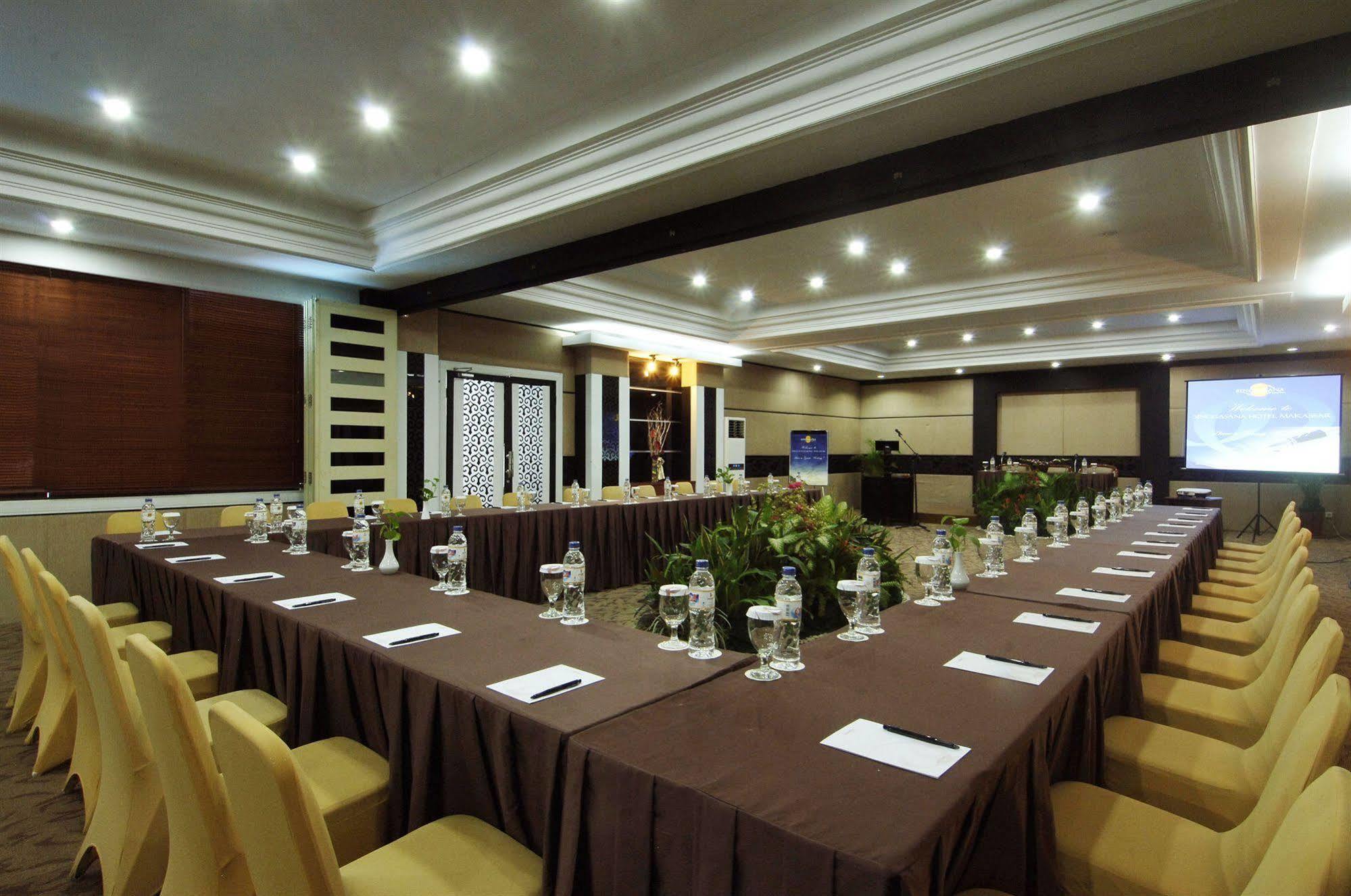 Singgasana Hotel Makassar Ngoại thất bức ảnh