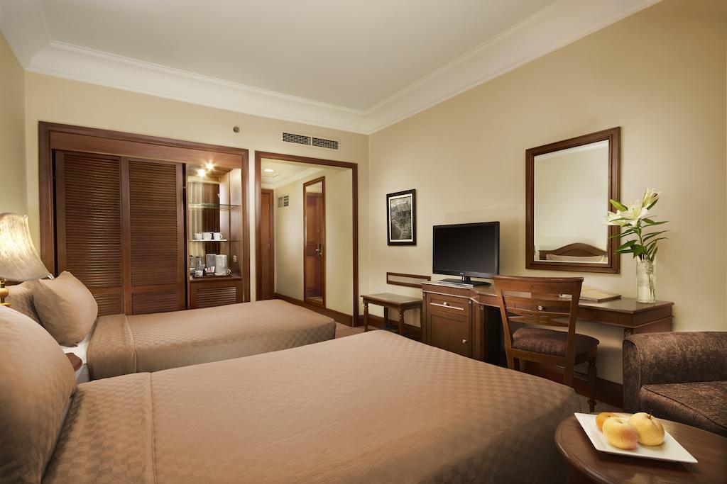 Singgasana Hotel Makassar Ngoại thất bức ảnh