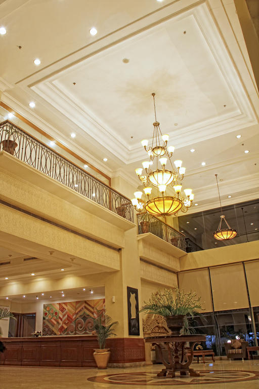 Singgasana Hotel Makassar Ngoại thất bức ảnh
